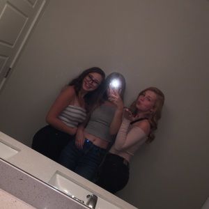 Meet your Posher, Skylar